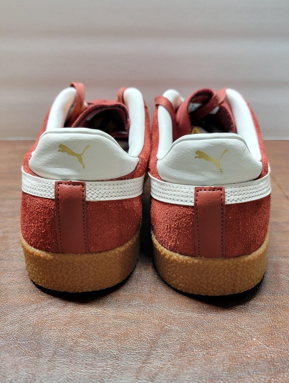 PUMA Club Men Sneakers Intense Red White Gold Size 10 - Picture 5 of 9
